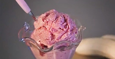 Raspberry ‘Nice’ Cream | A Healthy Ice Cream Alternative