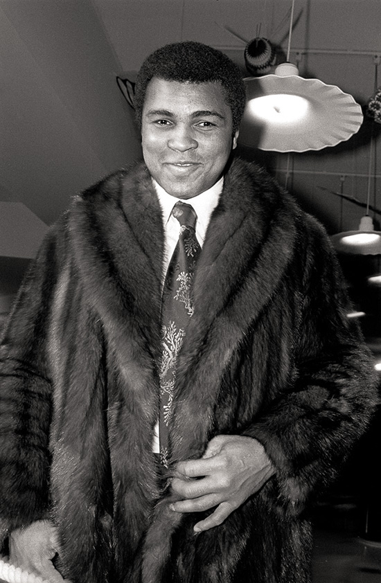 Muhammad Ali, Grit & Glamour, photo by Allan Tannenbaum