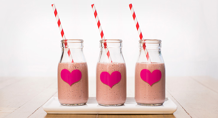 Recipe: Smile-inducing Strawberry Smoothie with Pumpkin Seed Milk