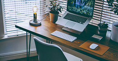 5 Tips for Creating a Home Office that Won’t Wreck Your Body